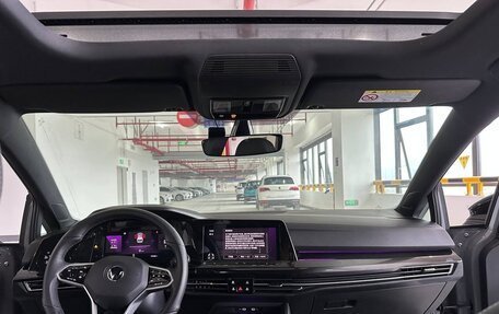 Volkswagen Golf VIII, 2023 год, 2 500 000 рублей, 9 фотография