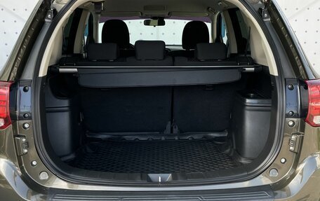 Mitsubishi Outlander III рестайлинг 3, 2015 год, 1 730 000 рублей, 7 фотография