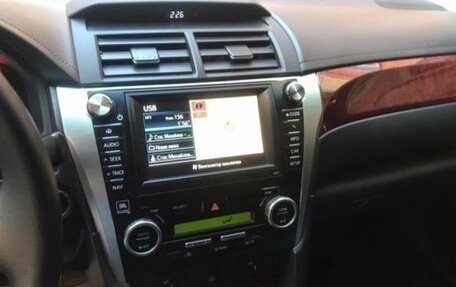 Toyota Camry, 2012 год, 2 170 000 рублей, 10 фотография