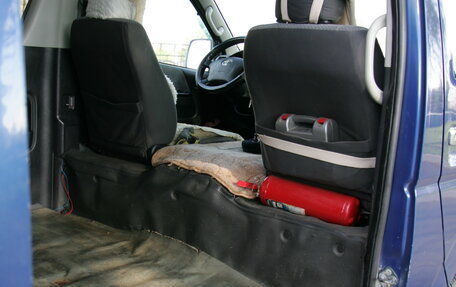 Toyota HiAce H200, 2010 год, 2 100 000 рублей, 2 фотография