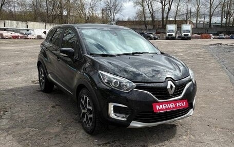 Renault Kaptur I рестайлинг, 2018 год, 1 825 000 рублей, 6 фотография