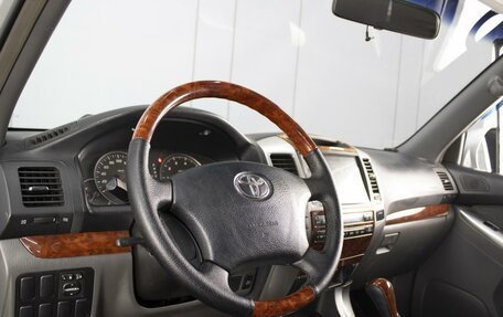 Toyota Land Cruiser Prado 120 рестайлинг, 2007 год, 2 050 000 рублей, 12 фотография