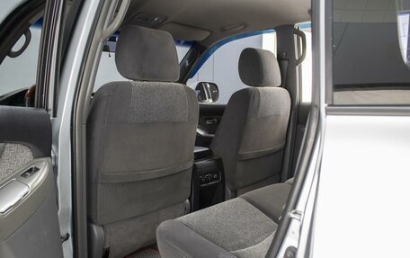 Toyota Land Cruiser Prado 120 рестайлинг, 2007 год, 2 050 000 рублей, 10 фотография