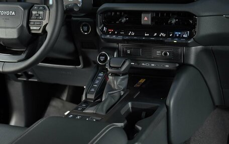 Toyota Land Cruiser Prado, 2026 год, 10 650 000 рублей, 28 фотография