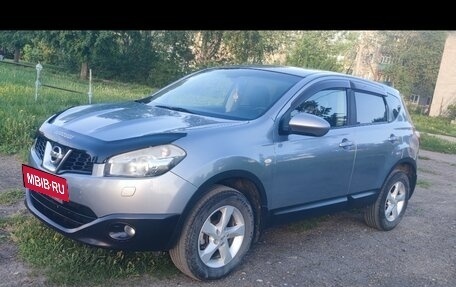 Nissan Qashqai, 2010 год, 985 000 рублей, 2 фотография