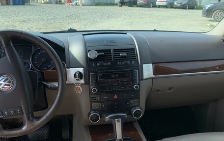 Volkswagen Touareg III, 2008 год, 1 200 000 рублей, 8 фотография