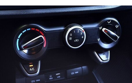 KIA Rio IV, 2020 год, 1 549 000 рублей, 16 фотография