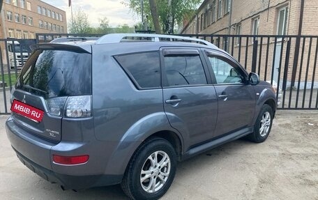 Mitsubishi Outlander III рестайлинг 3, 2008 год, 905 000 рублей, 5 фотография