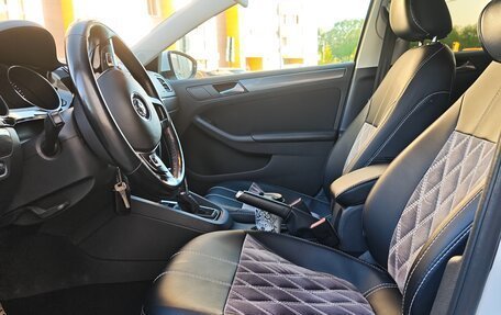 Volkswagen Jetta VI, 2016 год, 1 590 000 рублей, 9 фотография