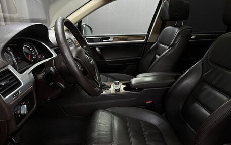 Volkswagen Touareg III, 2012 год, 2 399 888 рублей, 5 фотография