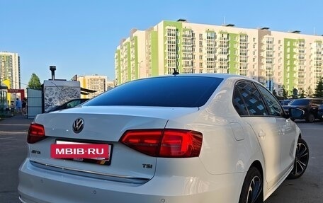 Volkswagen Jetta VI, 2016 год, 1 590 000 рублей, 4 фотография