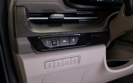 KIA Carnival, 2020 год, 3 850 000 рублей, 23 фотография