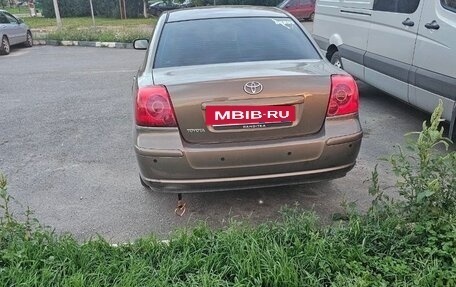 Toyota Avensis III рестайлинг, 2004 год, 800 000 рублей, 3 фотография