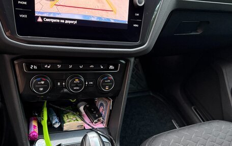 Volkswagen Tiguan II, 2018 год, 3 100 000 рублей, 12 фотография