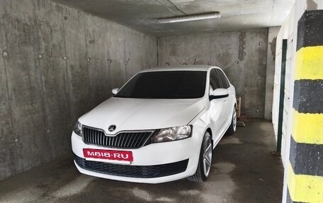 Skoda Rapid I, 2017 год, 1 380 000 рублей, 2 фотография