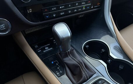Lexus RX IV рестайлинг, 2018 год, 4 197 000 рублей, 13 фотография