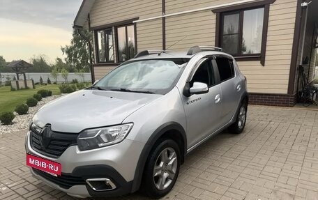 Renault Sandero II рестайлинг, 2021 год, 1 365 000 рублей, 4 фотография