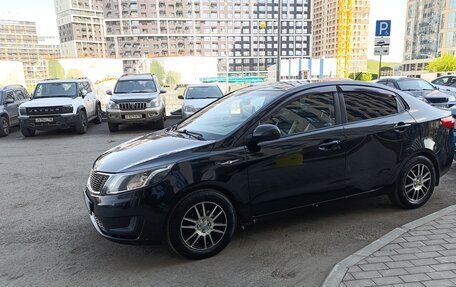 KIA Rio III рестайлинг, 2012 год, 880 000 рублей, 2 фотография