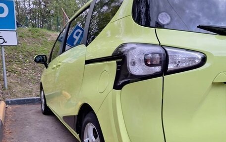 Toyota Sienta II, 2015 год, 1 249 000 рублей, 9 фотография