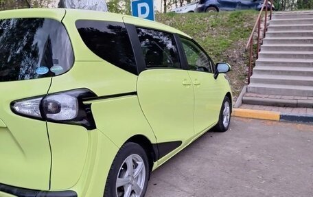 Toyota Sienta II, 2015 год, 1 249 000 рублей, 10 фотография