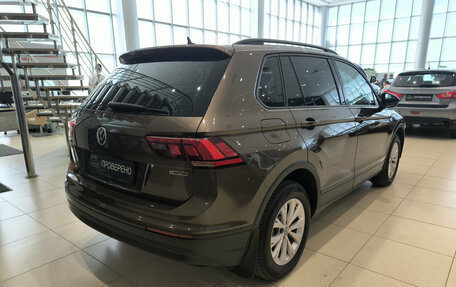 Volkswagen Tiguan II, 2020 год, 2 690 000 рублей, 6 фотография