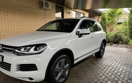 Volkswagen Touareg III, 2012 год, 2 000 000 рублей, 4 фотография