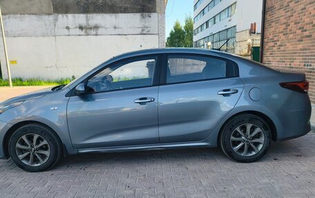 KIA Rio IV, 2020 год, 1 780 000 рублей, 3 фотография