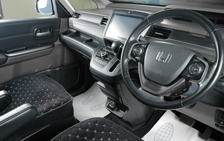 Honda Freed II, 2016 год, 1 299 000 рублей, 7 фотография