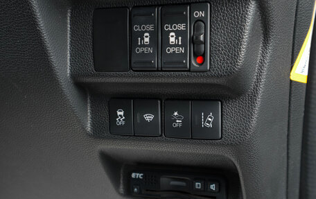 Honda Freed II, 2016 год, 1 299 000 рублей, 18 фотография