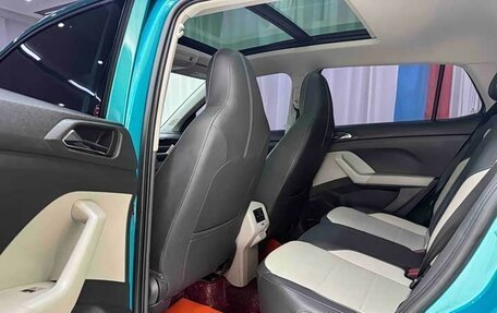 Volkswagen T-Cross I, 2022 год, 1 580 000 рублей, 10 фотография