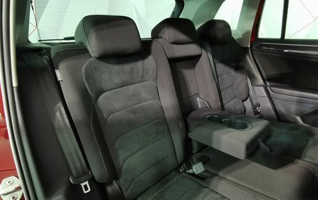 Volkswagen Tiguan II, 2018 год, 2 295 000 рублей, 16 фотография
