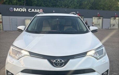 Toyota RAV4, 2016 год, 2 050 000 рублей, 1 фотография