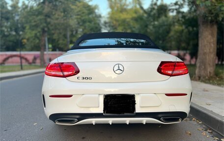 Mercedes-Benz C-Класс, 2018 год, 3 950 000 рублей, 8 фотография