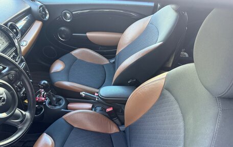 MINI Hatch, 2012 год, 1 370 000 рублей, 11 фотография