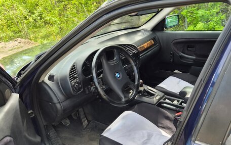 BMW 3 серия, 1996 год, 165 000 рублей, 9 фотография