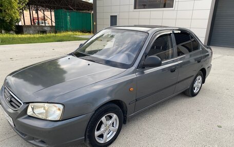 Hyundai Accent II, 2004 год, 275 000 рублей, 2 фотография