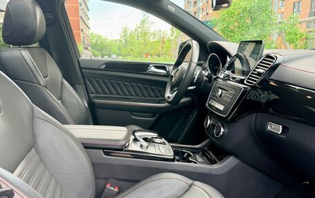 Mercedes-Benz GLE Coupe AMG, 2017 год, 4 800 000 рублей, 9 фотография