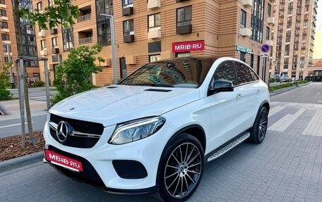 Mercedes-Benz GLE Coupe AMG, 2017 год, 4 800 000 рублей, 3 фотография