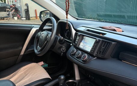 Toyota RAV4, 2016 год, 2 050 000 рублей, 5 фотография