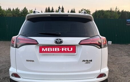 Toyota RAV4, 2016 год, 2 050 000 рублей, 3 фотография
