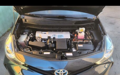 Toyota Prius v (+) I (ZVW40/41) рестайлинг, 2017 год, 2 400 000 рублей, 3 фотография