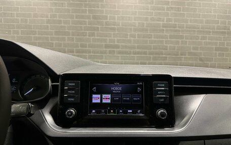Skoda Rapid II, 2021 год, 1 599 000 рублей, 12 фотография