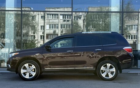 Toyota Highlander III, 2011 год, 1 780 000 рублей, 8 фотография