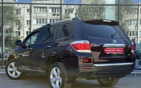 Toyota Highlander III, 2011 год, 1 780 000 рублей, 7 фотография