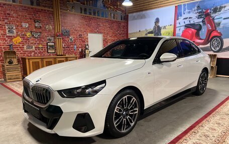 BMW 5 серия, 2024 год, 7 011 000 рублей, 1 фотография