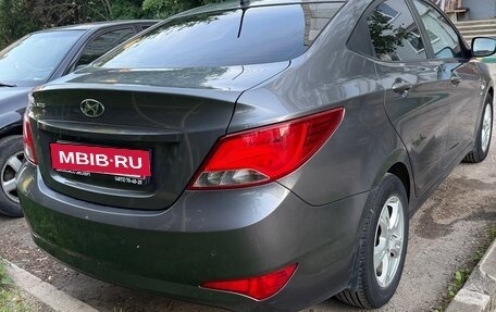 Hyundai Solaris II рестайлинг, 2016 год, 900 000 рублей, 2 фотография
