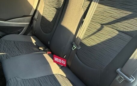 Hyundai Solaris II рестайлинг, 2016 год, 900 000 рублей, 3 фотография