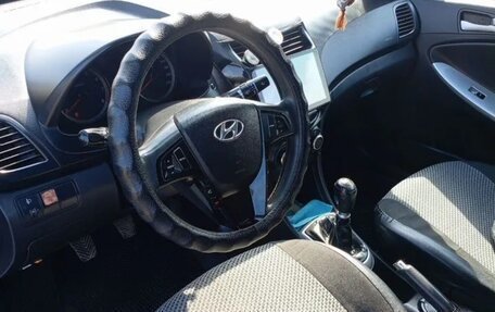 Hyundai Solaris II рестайлинг, 2012 год, 485 000 рублей, 4 фотография