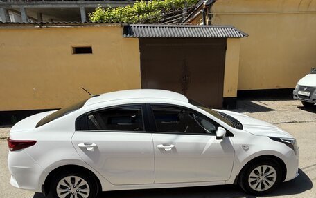 KIA Rio IV, 2021 год, 1 610 000 рублей, 8 фотография