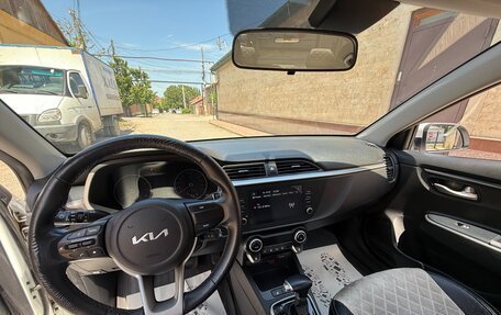 KIA Rio IV, 2021 год, 1 610 000 рублей, 13 фотография